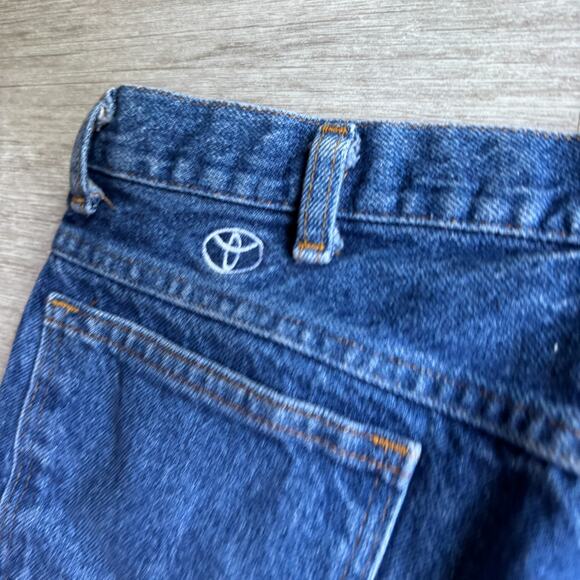 Red Kap Jean Shorts JORTS Cut Off Denim Mens 31 Toyota Logo Workwear Car Fan - Picture 4 of 9